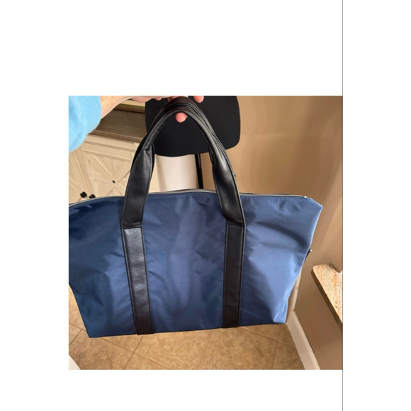 Jimmy Choo NWT Navy Nylon Weekender - Picture 6 of 6